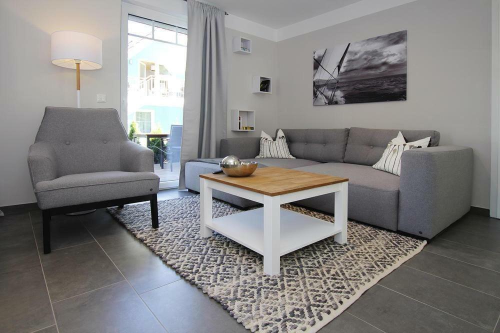 Apartment Unter Den Kiefern Röbel Dış mekan fotoğraf